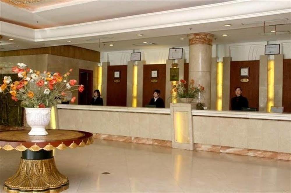Qingpu Family Hotel Шанхай Экстерьер фото